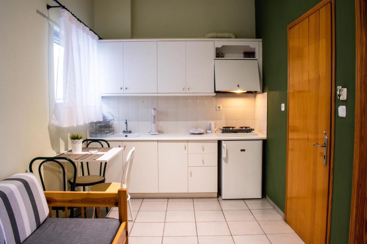 נאוס פירגוס Kiki'S Apartments מראה חיצוני תמונה
